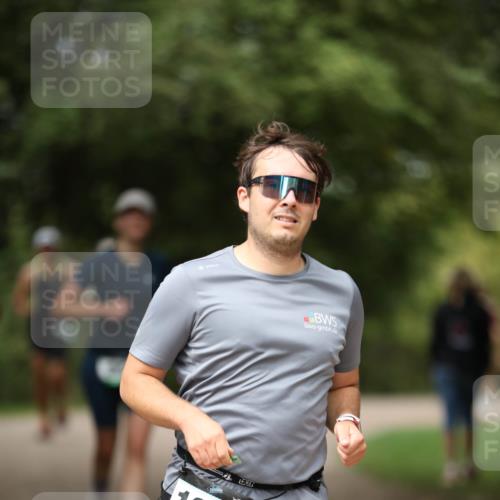 30.08.2026 - Elbe Triathlon Hamburg Antke Förster http://msf.ph/oto/10102444 30.08.2026 11:26:10 Laufen 1033 meine-sportfotos.de