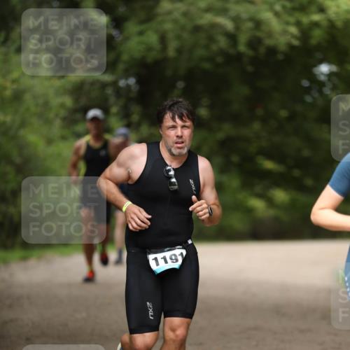 30.08.2026 - Elbe Triathlon Hamburg Antke Förster http://msf.ph/oto/10102448 30.08.2026 11:26:12 Laufen 1191 meine-sportfotos.de