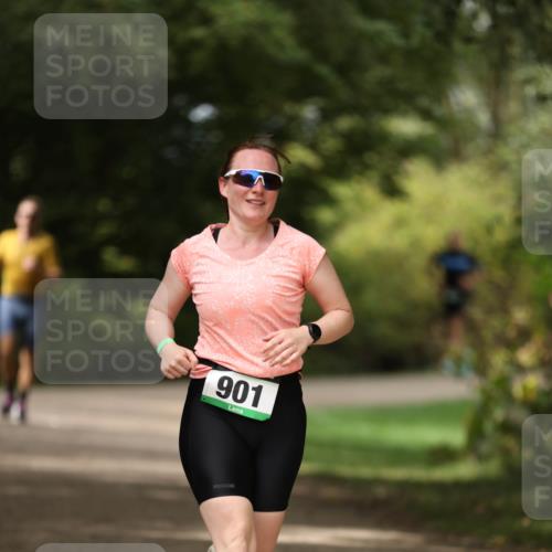 30.08.2026 - Elbe Triathlon Hamburg Antke Förster http://msf.ph/oto/10102476 30.08.2026 11:26:31 Laufen 901 meine-sportfotos.de