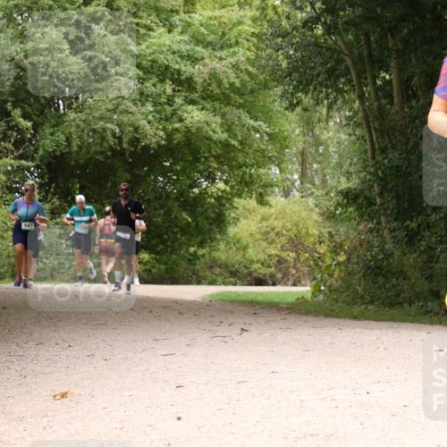 30.08.2026 - Elbe Triathlon Hamburg Antke Förster http://msf.ph/oto/10102481 30.08.2026 11:29:57 Laufen 947, 1369 meine-sportfotos.de