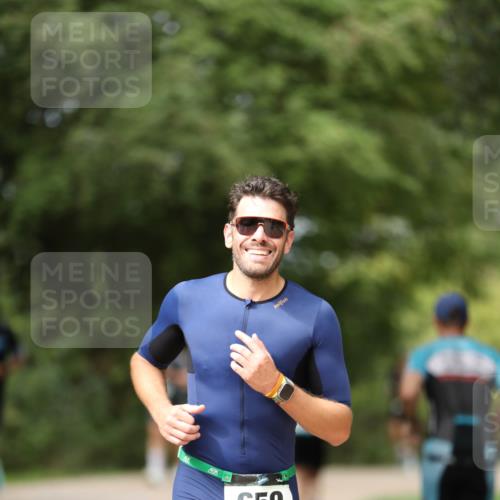30.08.2026 - Elbe Triathlon Hamburg Antke Förster http://msf.ph/oto/10102490 30.08.2026 11:26:38 Laufen 659 meine-sportfotos.de