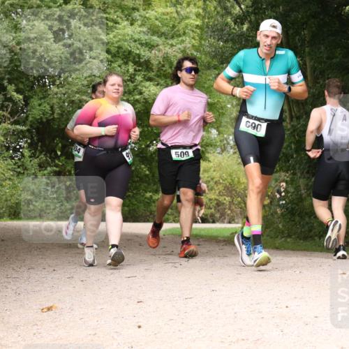 30.08.2026 - Elbe Triathlon Hamburg Antke Förster http://msf.ph/oto/10102499 30.08.2026 11:30:06 Laufen 04, 509, 690 meine-sportfotos.de