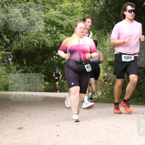 30.08.2026 - Elbe Triathlon Hamburg Antke Förster http://msf.ph/oto/10102503 30.08.2026 11:30:08 Laufen 919, 509 meine-sportfotos.de