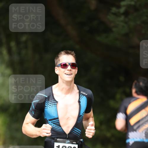 30.08.2026 - Elbe Triathlon Hamburg Antke Förster http://msf.ph/oto/10102504 30.08.2026 11:26:49 Laufen 1229 meine-sportfotos.de