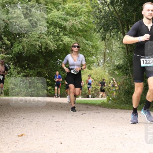 30.08.2026 - Elbe Triathlon Hamburg Antke Förster http://msf.ph/oto/10102517 30.08.2026 11:30:21 Laufen 1222, 00 meine-sportfotos.de
