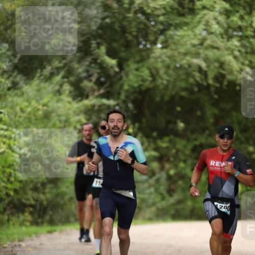 30.08.2026 - Elbe Triathlon Hamburg Antke Förster http://msf.ph/oto/10102524 30.08.2026 11:27:05 Laufen 11, 28 meine-sportfotos.de