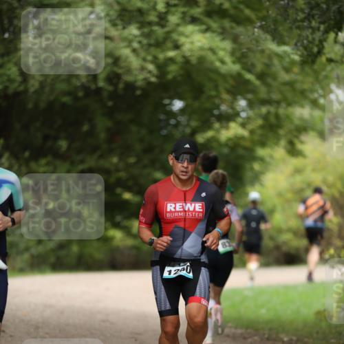 30.08.2026 - Elbe Triathlon Hamburg Antke Förster http://msf.ph/oto/10102526 30.08.2026 11:27:06 Laufen 1240, 83 meine-sportfotos.de