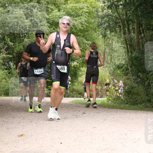 30.08.2026 - Elbe Triathlon Hamburg Antke Förster http://msf.ph/oto/10102567 30.08.2026 11:31:10 Laufen 1289, 1166, 80 meine-sportfotos.de