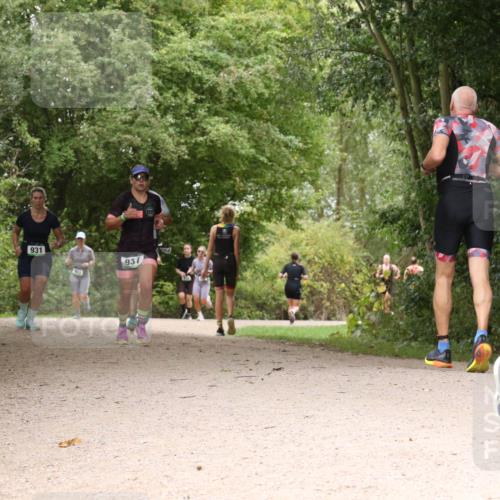30.08.2026 - Elbe Triathlon Hamburg Antke Förster http://msf.ph/oto/10102577 30.08.2026 11:31:15 Laufen 931, 937, 1289 meine-sportfotos.de
