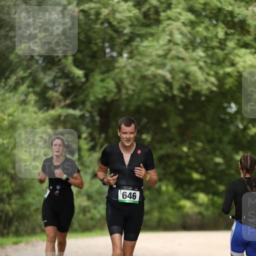 30.08.2026 - Elbe Triathlon Hamburg Antke Förster http://msf.ph/oto/10102582 30.08.2026 11:27:43 Laufen 646 meine-sportfotos.de