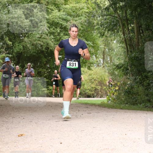 30.08.2026 - Elbe Triathlon Hamburg Antke Förster http://msf.ph/oto/10102587 30.08.2026 11:31:20 Laufen 863, 813, 87, 931 meine-sportfotos.de