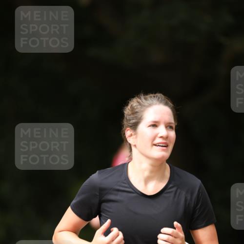 30.08.2026 - Elbe Triathlon Hamburg Antke Förster http://msf.ph/oto/10102596 30.08.2026 11:27:48 Laufen 18 meine-sportfotos.de