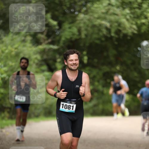 30.08.2026 - Elbe Triathlon Hamburg Antke Förster http://msf.ph/oto/10102600 30.08.2026 11:27:55 Laufen 1714, 1081 meine-sportfotos.de