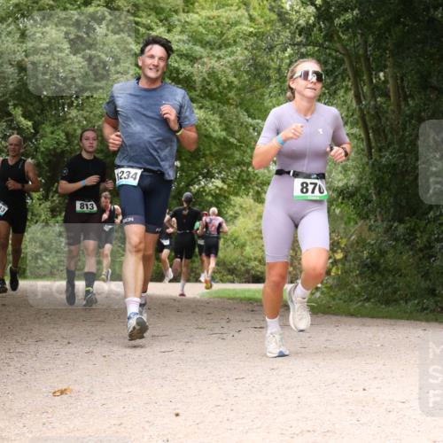 30.08.2026 - Elbe Triathlon Hamburg Antke Förster http://msf.ph/oto/10102601 30.08.2026 11:31:26 Laufen 1234, 813, 870 meine-sportfotos.de