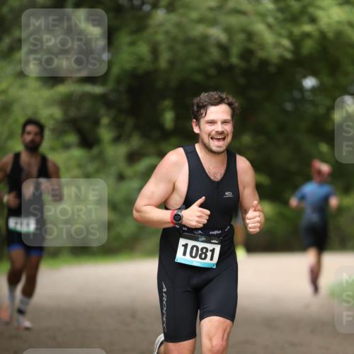 30.08.2026 - Elbe Triathlon Hamburg Antke Förster http://msf.ph/oto/10102602 30.08.2026 11:27:56 Laufen 12108, 1081 meine-sportfotos.de