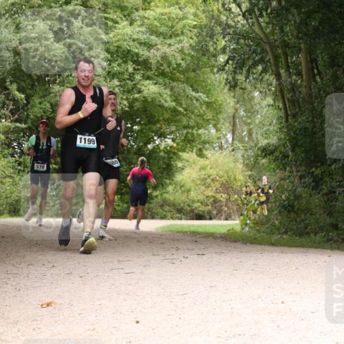 30.08.2026 - Elbe Triathlon Hamburg Antke Förster http://msf.ph/oto/10102615 30.08.2026 11:31:35 Laufen 570, 1199, 80 meine-sportfotos.de