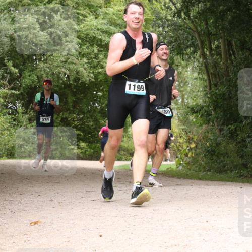 30.08.2026 - Elbe Triathlon Hamburg Antke Förster http://msf.ph/oto/10102619 30.08.2026 11:31:37 Laufen 570, 1199, 80 meine-sportfotos.de