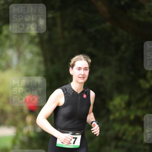30.08.2026 - Elbe Triathlon Hamburg Antke Förster http://msf.ph/oto/10102648 30.08.2026 11:28:17 Laufen 27 meine-sportfotos.de