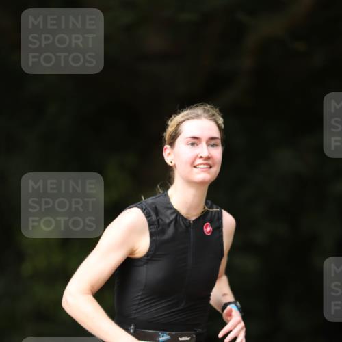 30.08.2026 - Elbe Triathlon Hamburg Antke Förster http://msf.ph/oto/10102650 30.08.2026 11:28:18 Laufen  meine-sportfotos.de