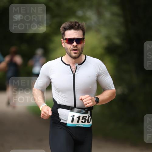 30.08.2026 - Elbe Triathlon Hamburg Antke Förster http://msf.ph/oto/10102654 30.08.2026 11:28:20 Laufen 1150 meine-sportfotos.de
