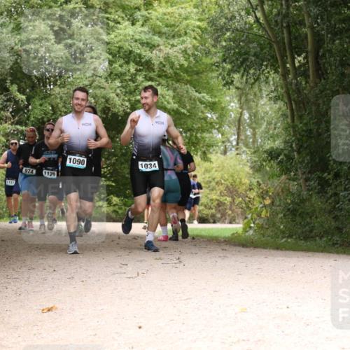 30.08.2026 - Elbe Triathlon Hamburg Antke Förster http://msf.ph/oto/10102655 30.08.2026 11:32:21 Laufen 1137, 974, 1129, 1090, 1034 meine-sportfotos.de