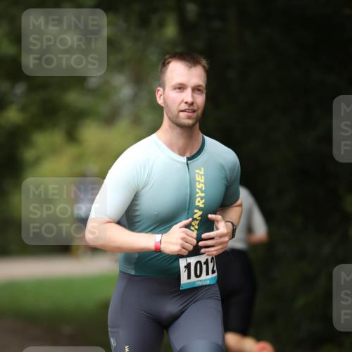 30.08.2026 - Elbe Triathlon Hamburg Antke Förster http://msf.ph/oto/10102658 30.08.2026 11:28:22 Laufen 1012 meine-sportfotos.de