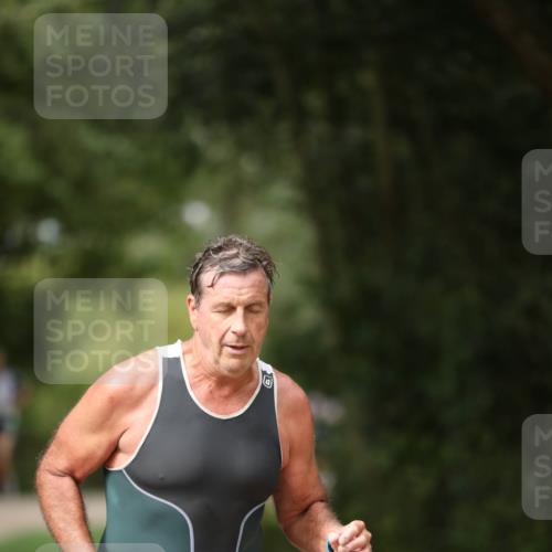 30.08.2026 - Elbe Triathlon Hamburg Antke Förster http://msf.ph/oto/10102688 30.08.2026 11:28:52 Laufen 78 meine-sportfotos.de