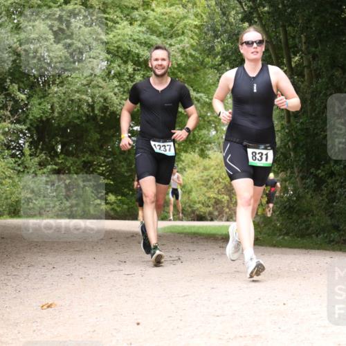 30.08.2026 - Elbe Triathlon Hamburg Antke Förster http://msf.ph/oto/10102699 30.08.2026 11:32:56 Laufen 1237, 831 meine-sportfotos.de