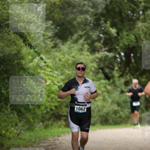 30.08.2026 - Elbe Triathlon Hamburg Antke Förster http://msf.ph/oto/10102724 30.08.2026 11:29:17 Laufen 1062 meine-sportfotos.de