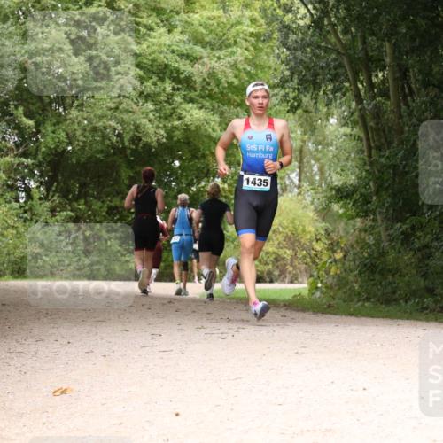 30.08.2026 - Elbe Triathlon Hamburg Antke Förster http://msf.ph/oto/10102739 30.08.2026 11:33:47 Laufen 1435 meine-sportfotos.de