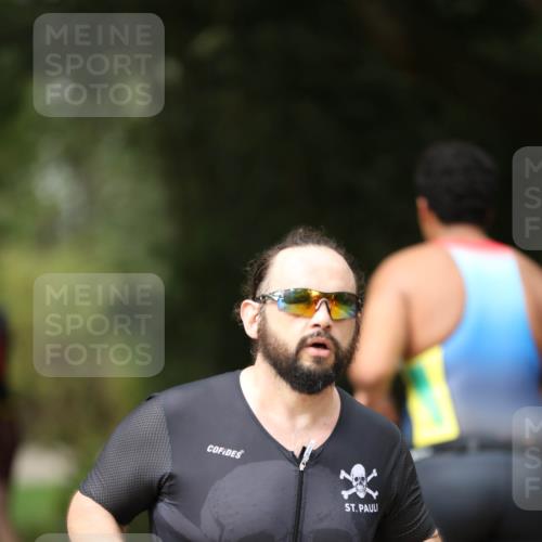 30.08.2026 - Elbe Triathlon Hamburg Antke Förster http://msf.ph/oto/10102750 30.08.2026 11:29:32 Laufen 662 meine-sportfotos.de