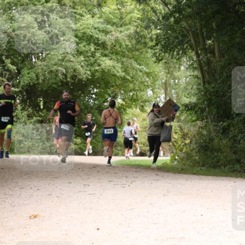 30.08.2026 - Elbe Triathlon Hamburg Antke Förster http://msf.ph/oto/10102775 30.08.2026 11:34:17 Laufen 1246, 1050, 844 meine-sportfotos.de