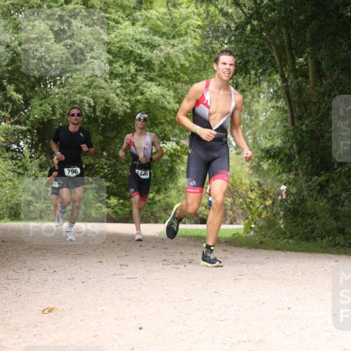 30.08.2026 - Elbe Triathlon Hamburg Antke Förster http://msf.ph/oto/10102787 30.08.2026 11:34:25 Laufen 796, 1446 meine-sportfotos.de