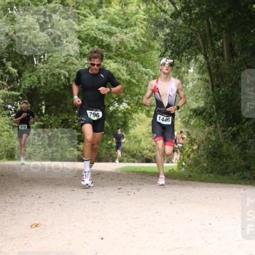 30.08.2026 - Elbe Triathlon Hamburg Antke Förster http://msf.ph/oto/10102791 30.08.2026 11:34:27 Laufen 879, 796, 1446 meine-sportfotos.de