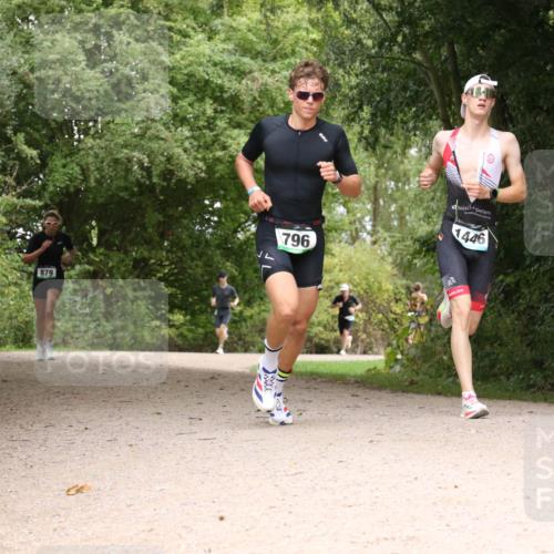 30.08.2026 - Elbe Triathlon Hamburg Antke Förster http://msf.ph/oto/10102793 30.08.2026 11:34:28 Laufen 879, 796, 1446 meine-sportfotos.de