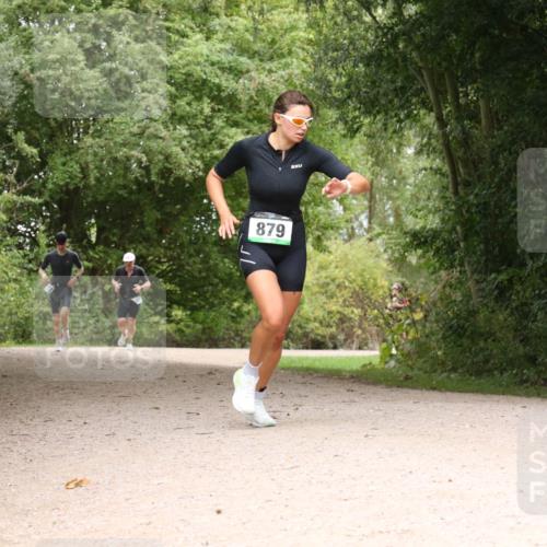 30.08.2026 - Elbe Triathlon Hamburg Antke Förster http://msf.ph/oto/10102801 30.08.2026 11:34:33 Laufen 879 meine-sportfotos.de