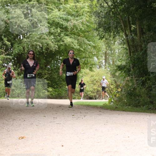 30.08.2026 - Elbe Triathlon Hamburg Antke Förster http://msf.ph/oto/10102821 30.08.2026 11:34:49 Laufen 696, 1122, 757 meine-sportfotos.de