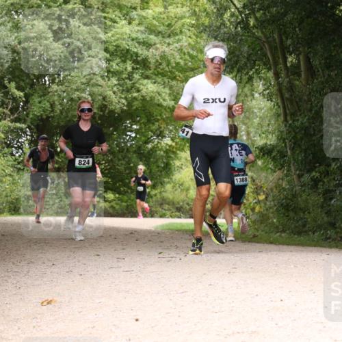 30.08.2026 - Elbe Triathlon Hamburg Antke Förster http://msf.ph/oto/10102849 30.08.2026 11:35:01 Laufen 824, 2, 1388 meine-sportfotos.de