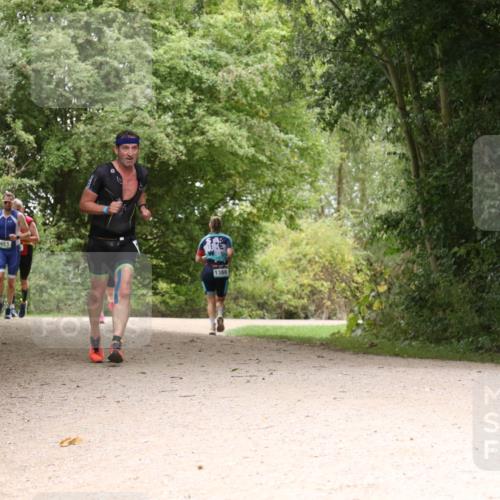 30.08.2026 - Elbe Triathlon Hamburg Antke Förster http://msf.ph/oto/10102859 30.08.2026 11:35:05 Laufen 1388 meine-sportfotos.de
