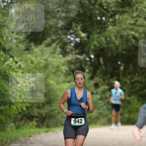 30.08.2026 - Elbe Triathlon Hamburg Antke Förster http://msf.ph/oto/10102862 30.08.2026 11:30:55 Laufen 942 meine-sportfotos.de