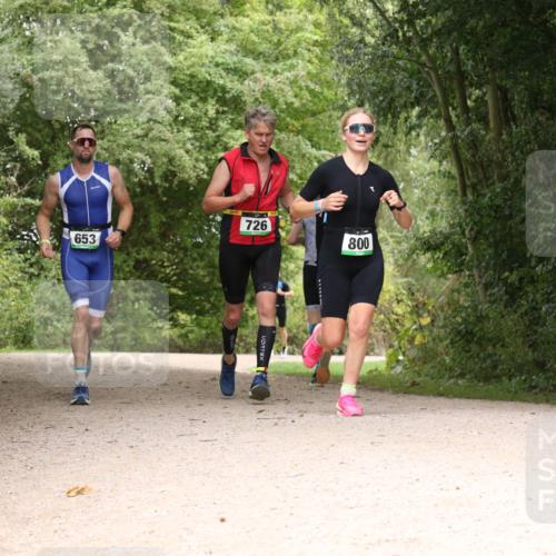 30.08.2026 - Elbe Triathlon Hamburg Antke Förster http://msf.ph/oto/10102865 30.08.2026 11:35:11 Laufen 726, 653, 800 meine-sportfotos.de