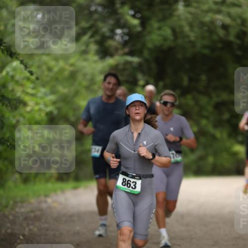 30.08.2026 - Elbe Triathlon Hamburg Antke Förster http://msf.ph/oto/10102900 30.08.2026 11:31:23 Laufen 4, 863 meine-sportfotos.de