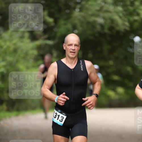 30.08.2026 - Elbe Triathlon Hamburg Antke Förster http://msf.ph/oto/10102916 30.08.2026 11:31:30 Laufen 313 meine-sportfotos.de