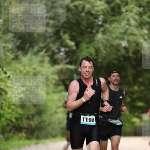 30.08.2026 - Elbe Triathlon Hamburg Antke Förster http://msf.ph/oto/10102922 30.08.2026 11:31:36 Laufen 1199 meine-sportfotos.de