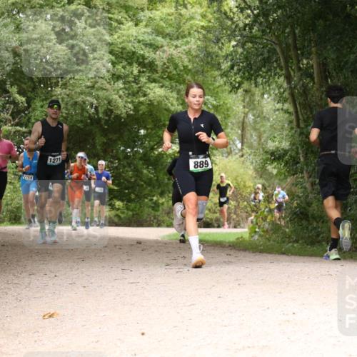 30.08.2026 - Elbe Triathlon Hamburg Antke Förster http://msf.ph/oto/10102945 30.08.2026 11:36:06 Laufen 1064, 214, 1271, 1226, 889 meine-sportfotos.de