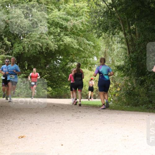 30.08.2026 - Elbe Triathlon Hamburg Antke Förster http://msf.ph/oto/10102975 30.08.2026 11:36:20 Laufen 867, 13 meine-sportfotos.de