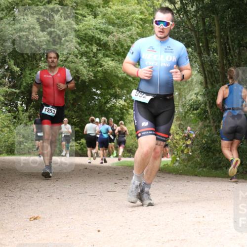 30.08.2026 - Elbe Triathlon Hamburg Antke Förster http://msf.ph/oto/10102987 30.08.2026 11:36:27 Laufen 992, 1253, 100 meine-sportfotos.de