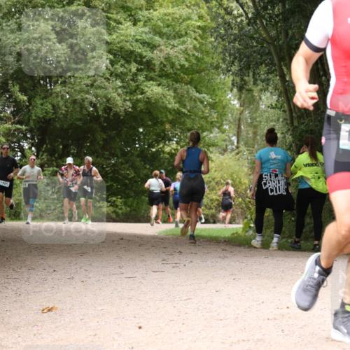 30.08.2026 - Elbe Triathlon Hamburg Antke Förster http://msf.ph/oto/10102995 30.08.2026 11:36:30 Laufen 1205, 1253 meine-sportfotos.de