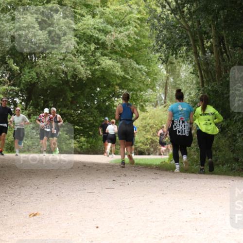 30.08.2026 - Elbe Triathlon Hamburg Antke Förster http://msf.ph/oto/10102997 30.08.2026 11:36:30 Laufen 405 meine-sportfotos.de