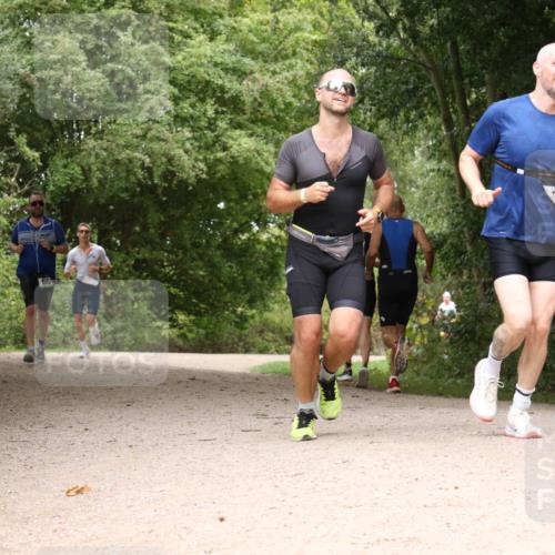 30.08.2026 - Elbe Triathlon Hamburg Antke Förster http://msf.ph/oto/10103033 30.08.2026 11:36:55 Laufen 66, 231 meine-sportfotos.de